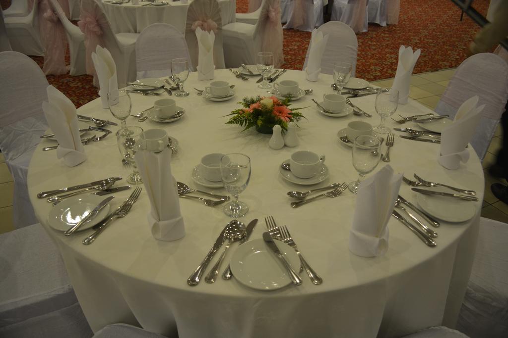 Rhr Hotel At Uniten Kajang Kültér fotó